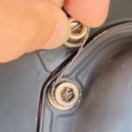 Robinson R22 – Safety Wire and Bolt Loose