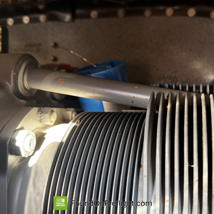 Cessna 172 – FOD Found in Engine Area
