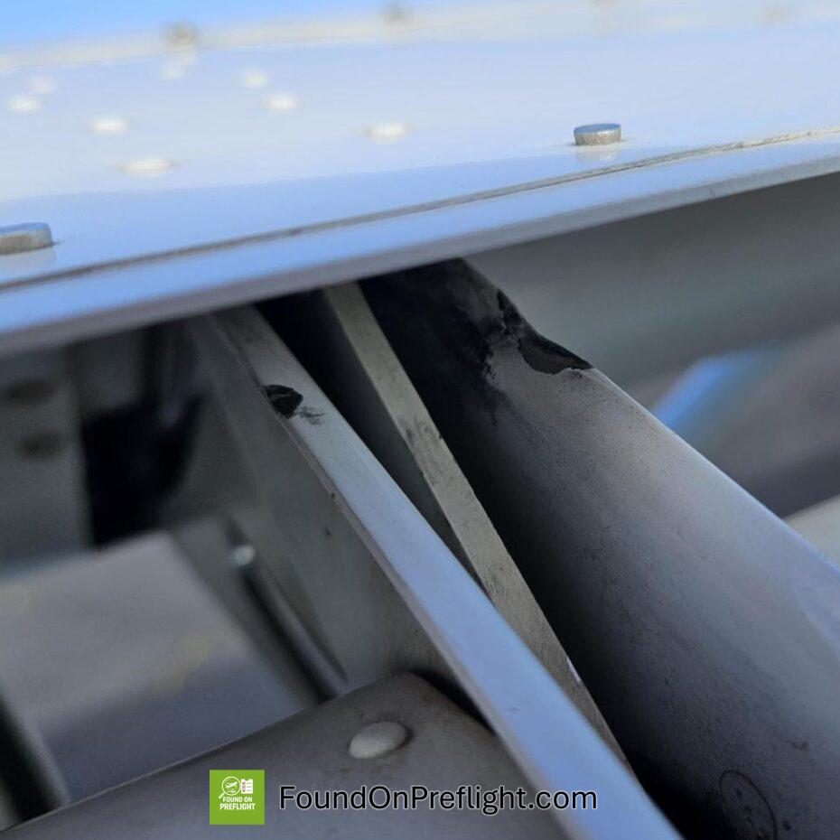 Cessna 172 – Flap Bracket Wear