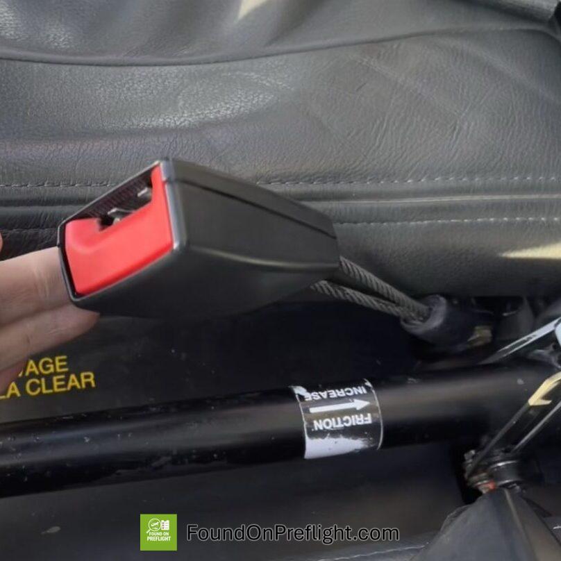 Robinson R22 – Belt Buckle Issue