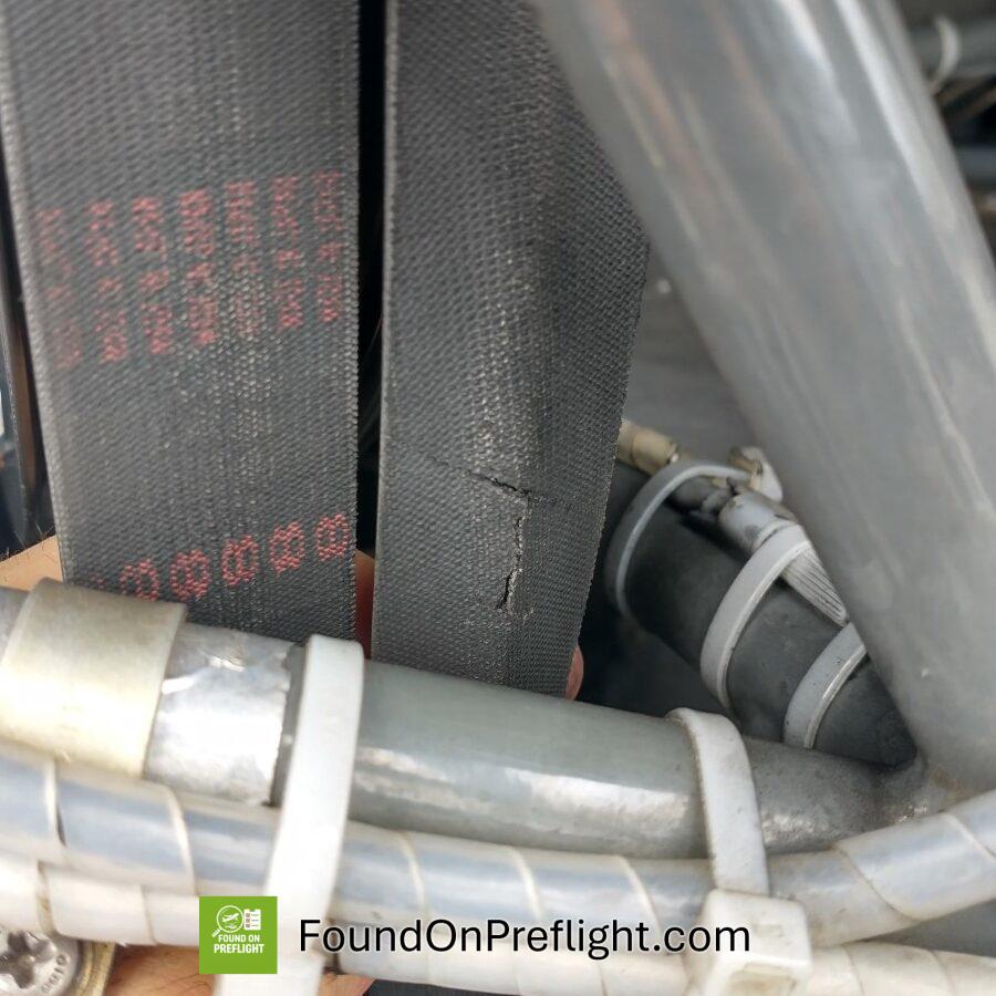 Robinson R22 – Drive V-Belt Split