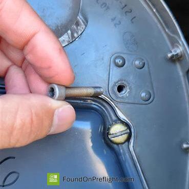 R44 engine bolt fallen out