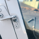 Robinson R22 – Door Pin Installed Incorrectly