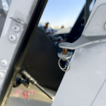 Robinson R44 – Door Hinge Broke