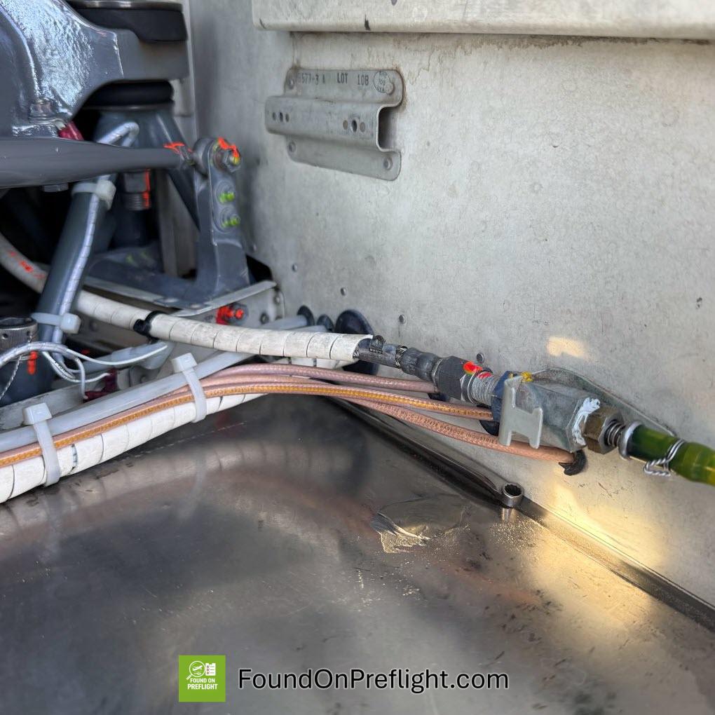 R22 tool found inside transmission cowling