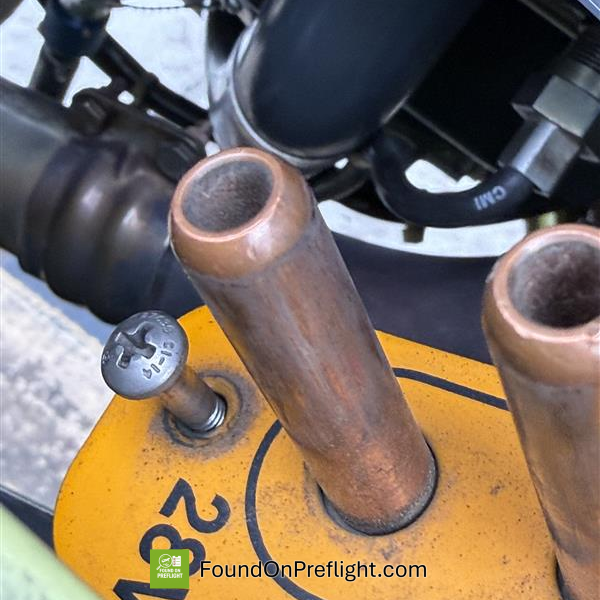 R44 screw loose on charging port