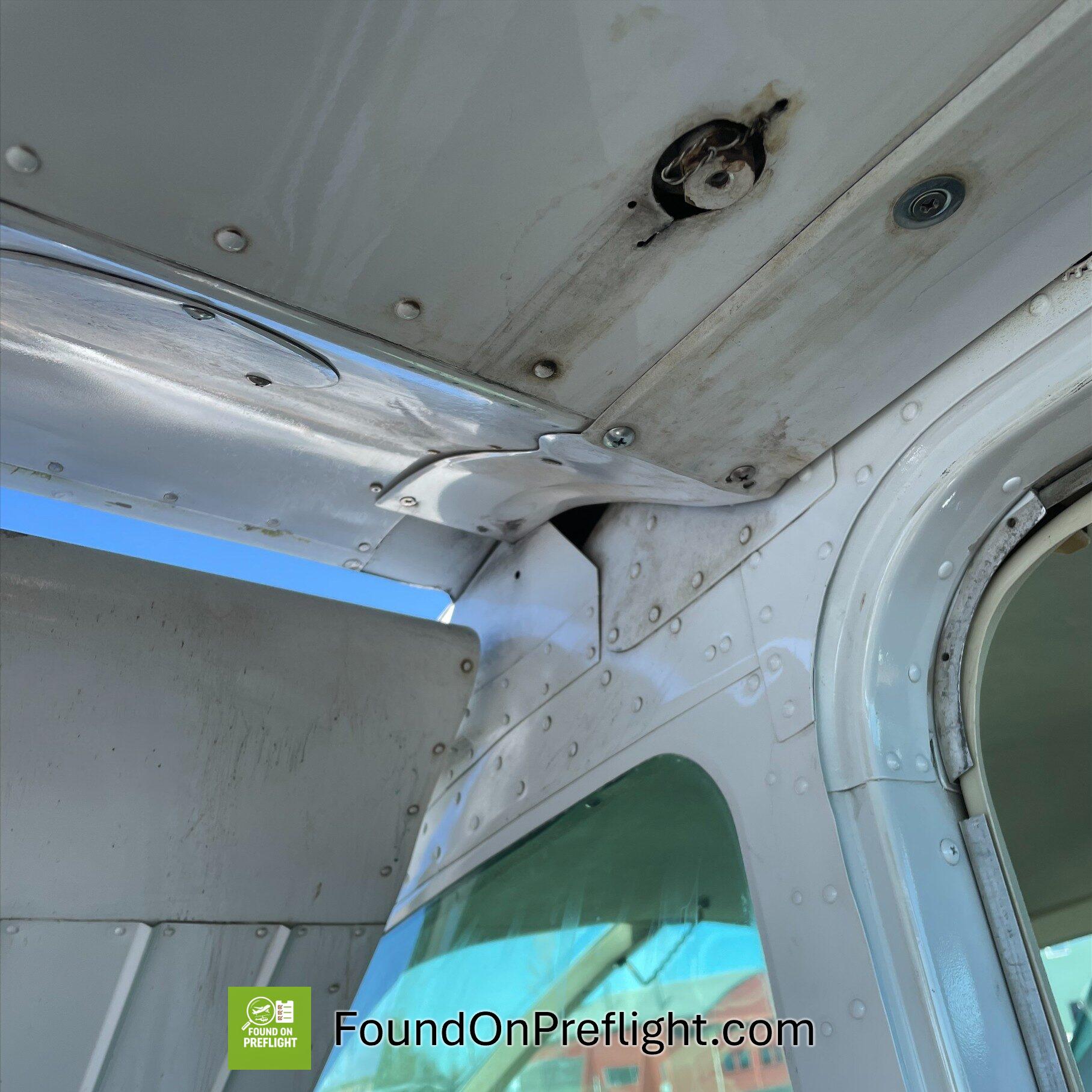 Cessna 172 – Fuel Leak Right Wing