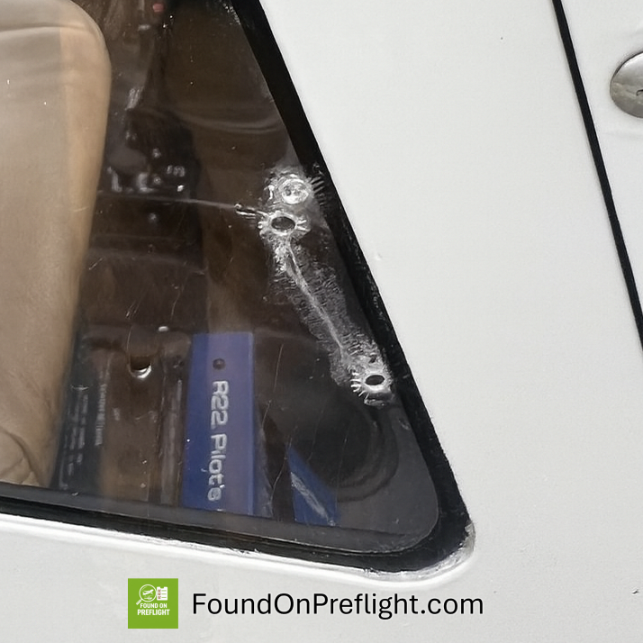 Robinson R22 – Cracked Side Window