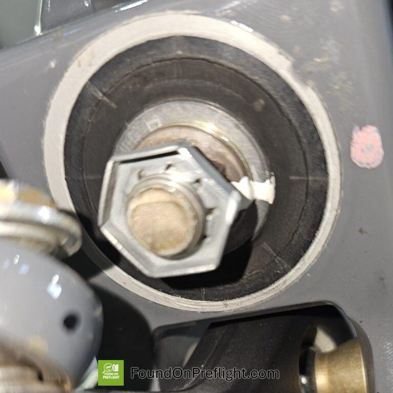 Robinson R44 – Tail Rotor Elastomeric Bearing Radial Crack